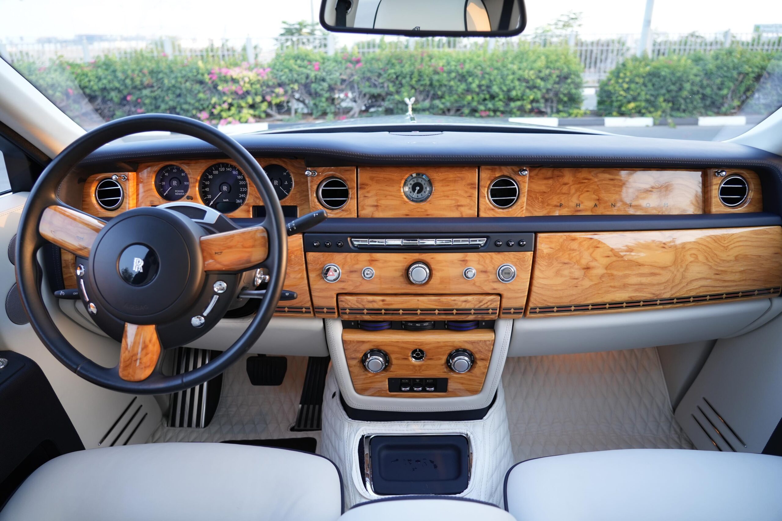 ROLLS ROYCE PHANTOM MODEL 2014