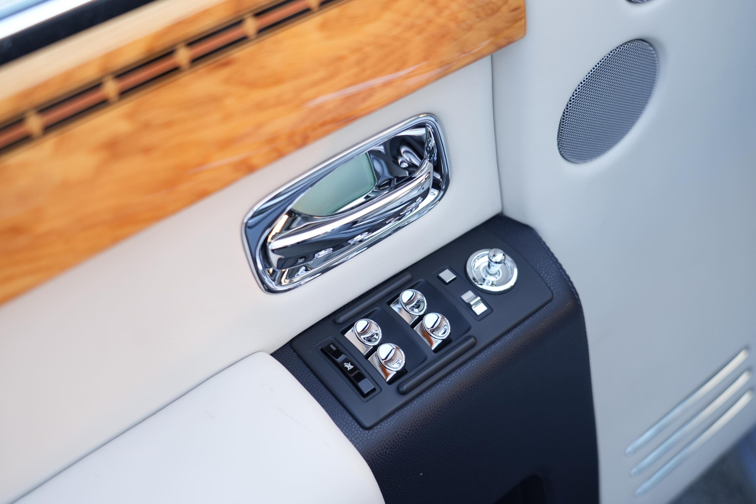 ROLLS ROYCE PHANTOM MODEL 2014