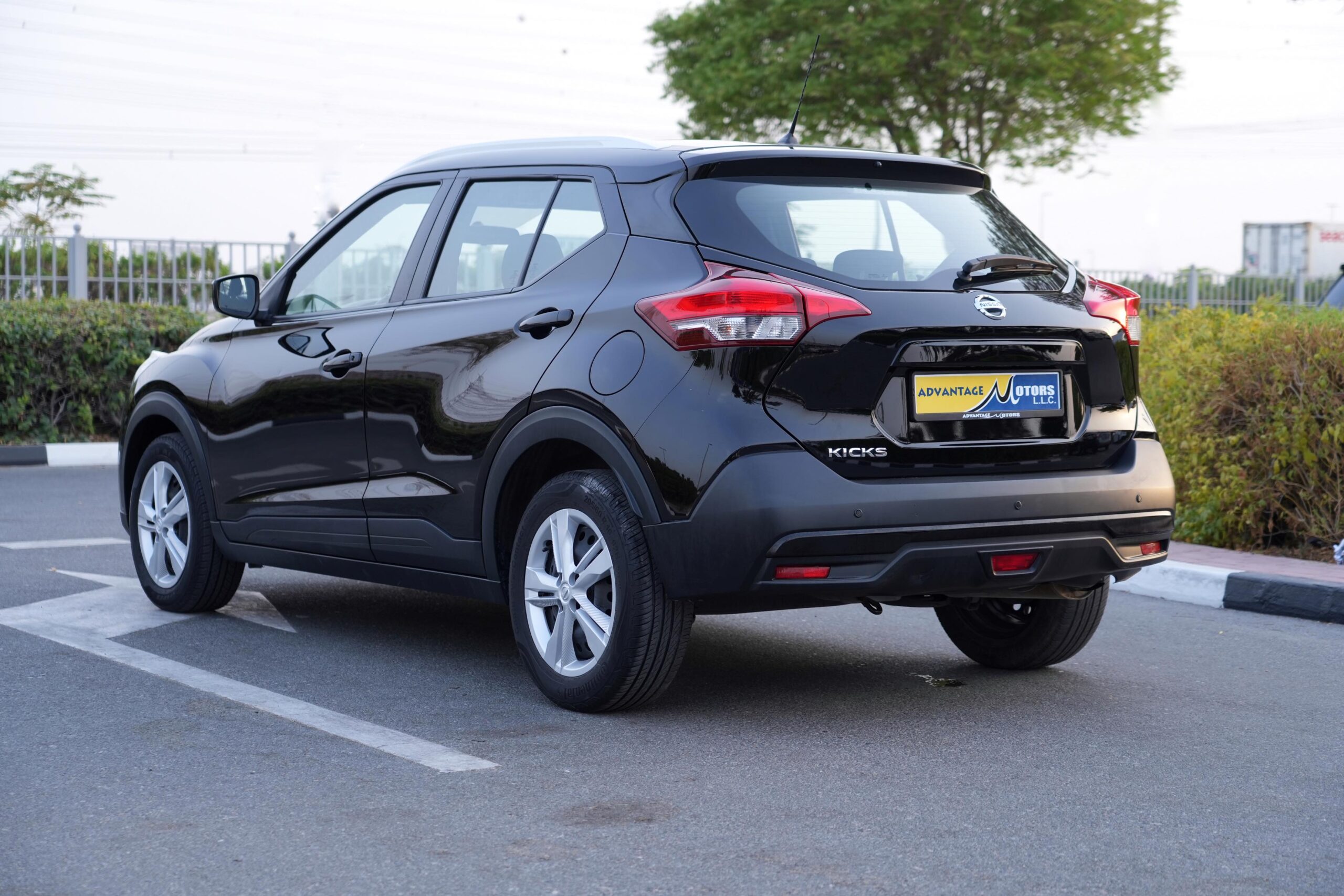 NISSAN KICKS 2020