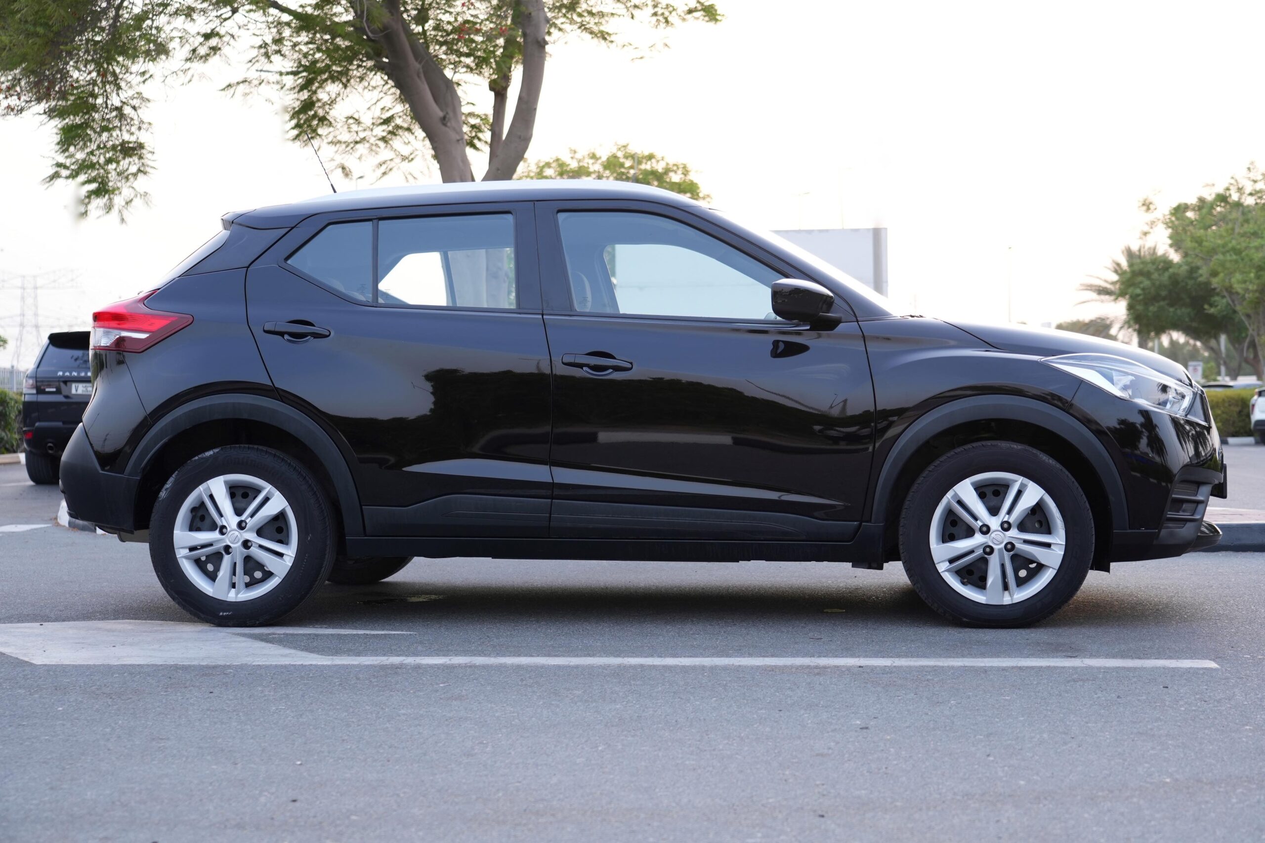 NISSAN KICKS 2020