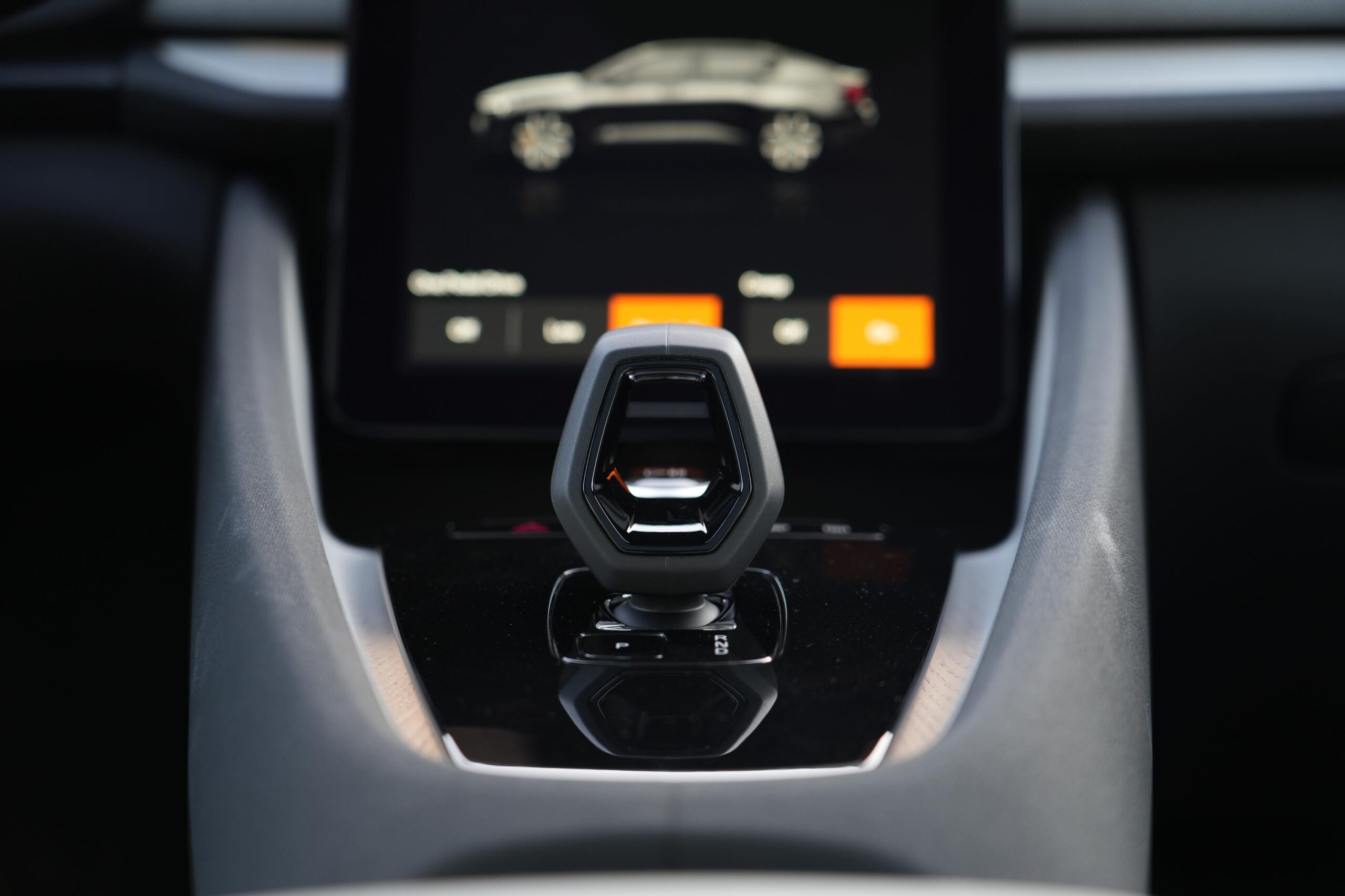 POLESTAR 2 2023 GCC