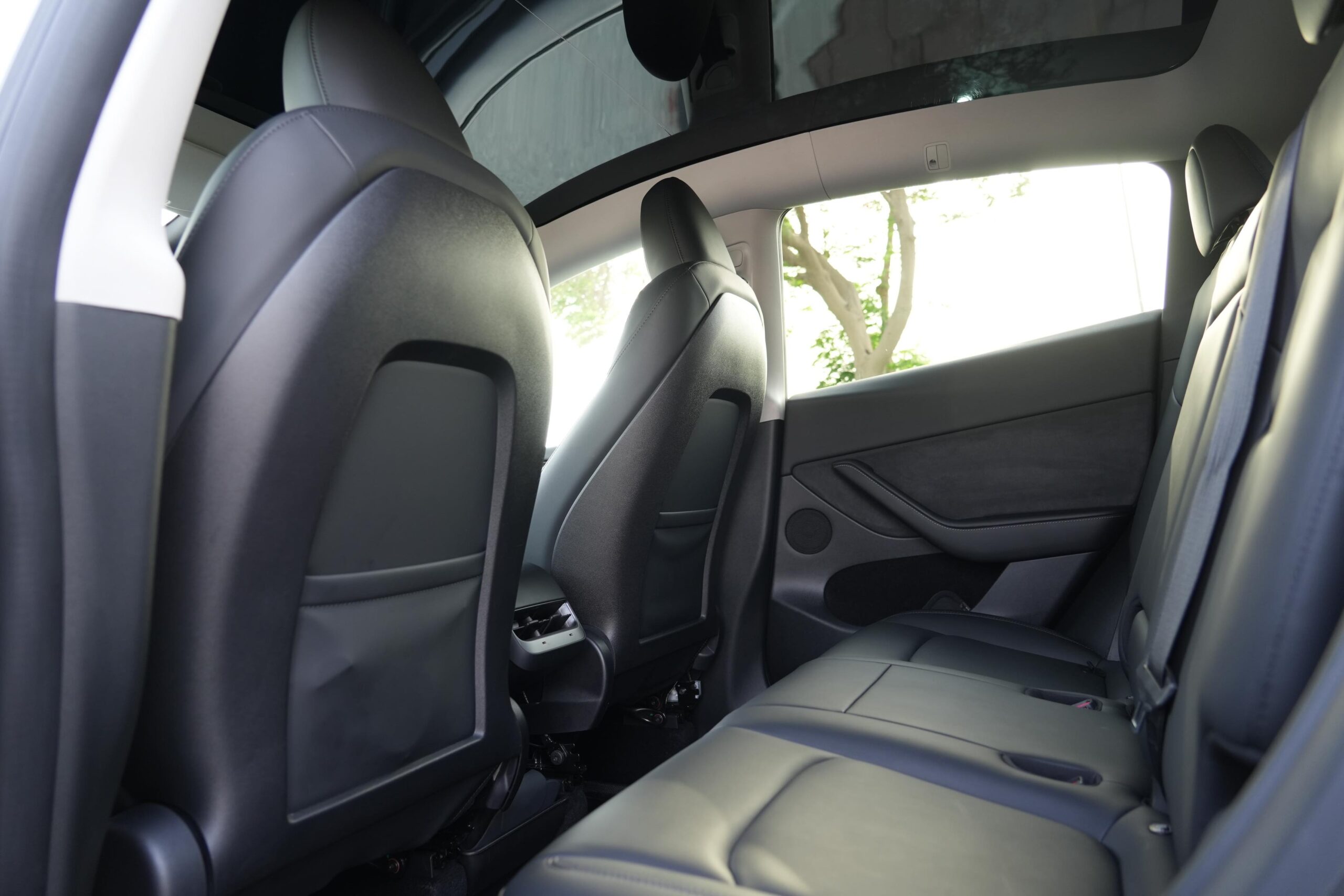 TESLA MODEL Y LONG RANGE