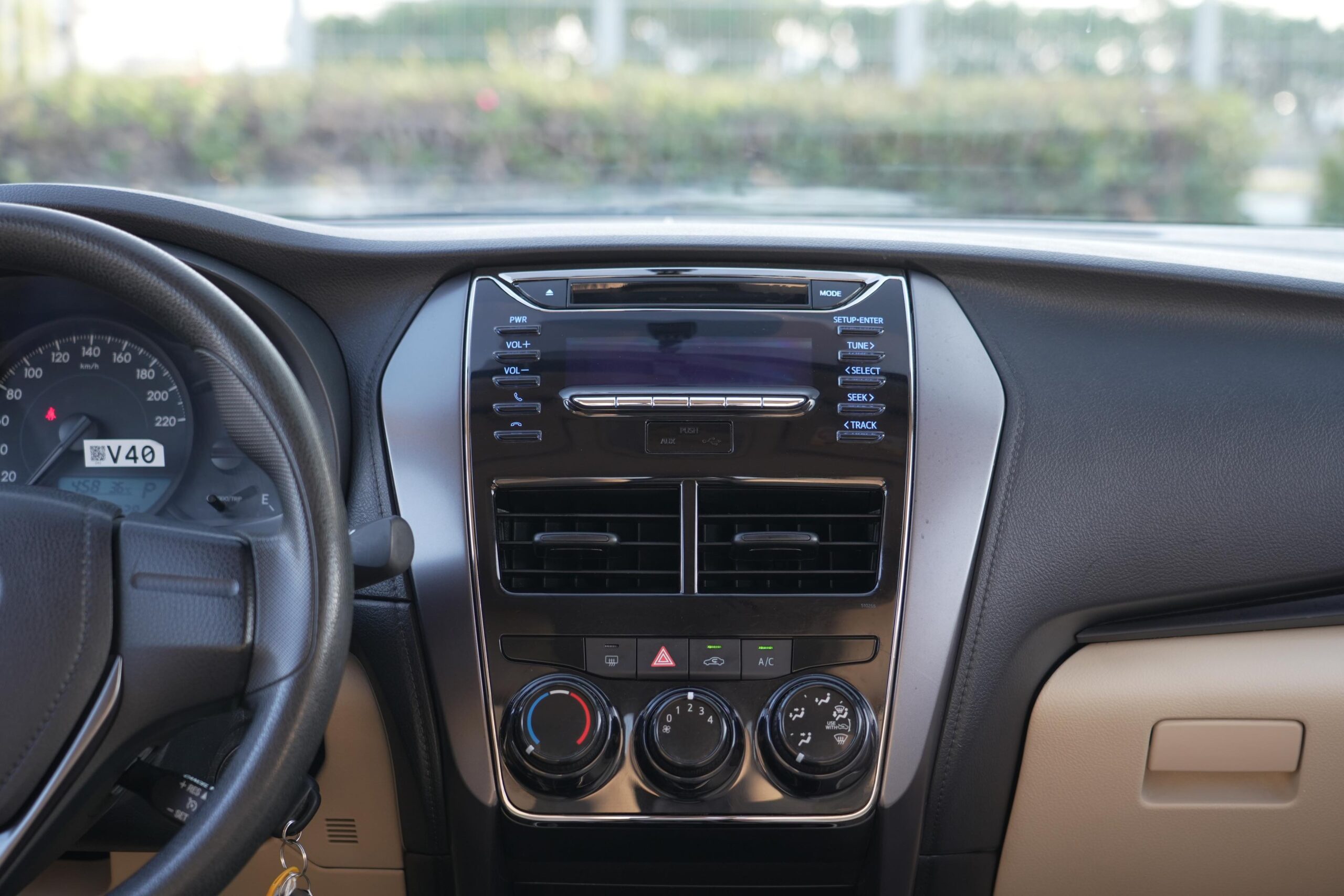 Toyota Yaris Basic