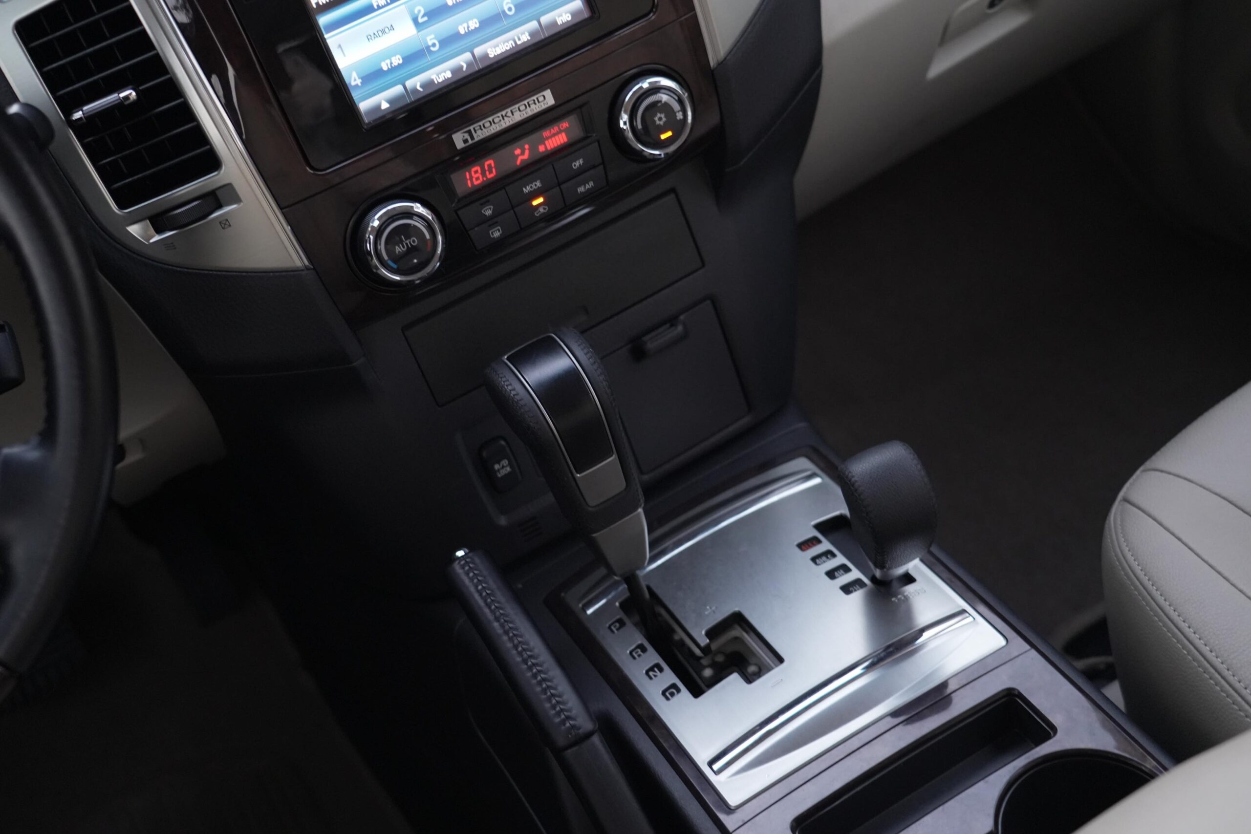 MITSUBISHI PAJERO || GLS 3.8L || 2020