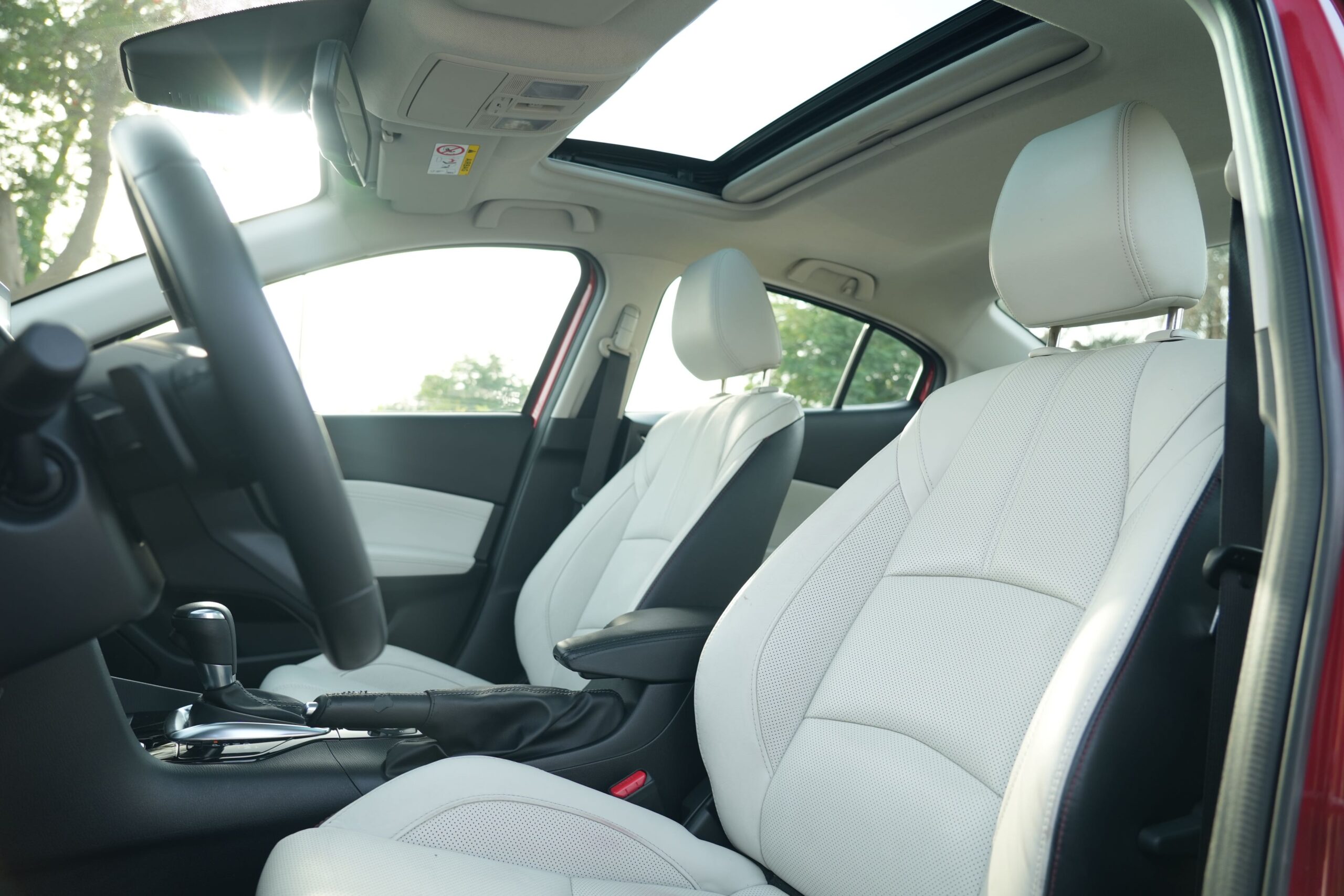 MAZDA 3 2017 LUXURY GCC FULL OPTION