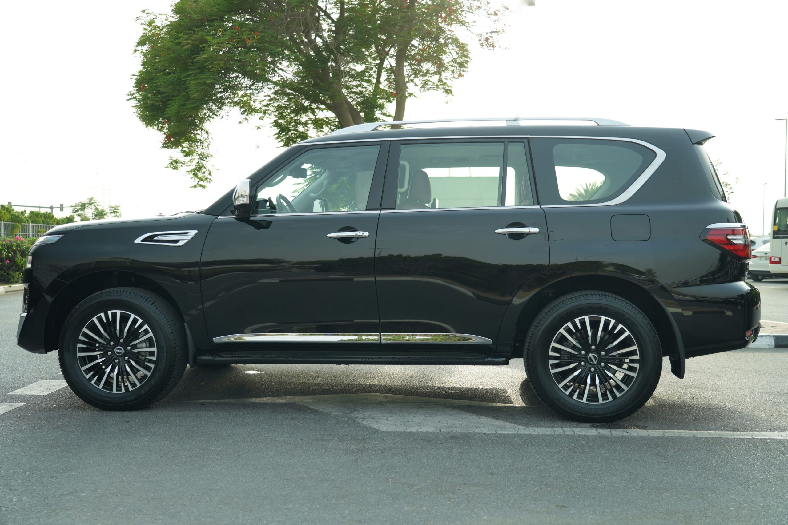 NISSAN PATROL 2023 V6 PLATINUM