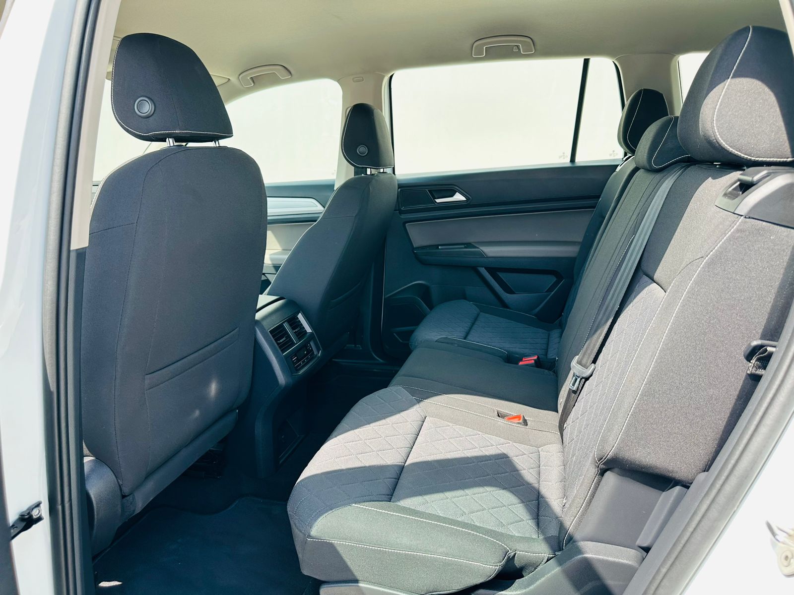 VOLKSWAGEN TERAMONT TRENDLINE