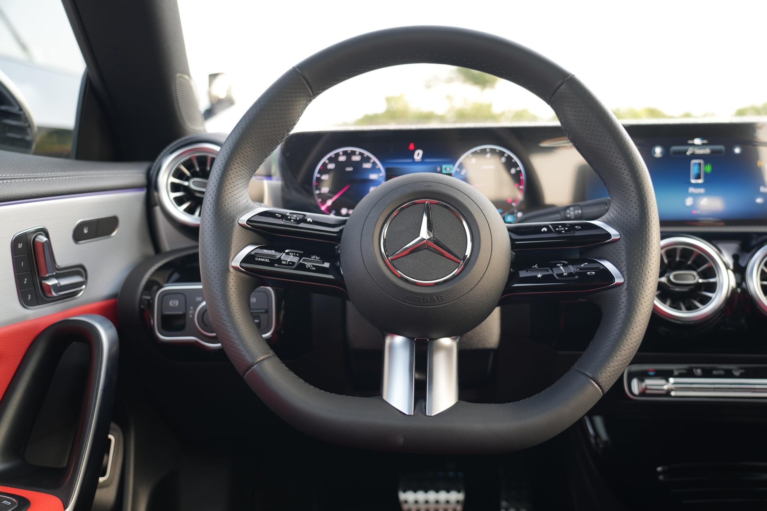 MERCEDES-BENZ CLA250 | GCC | 2025