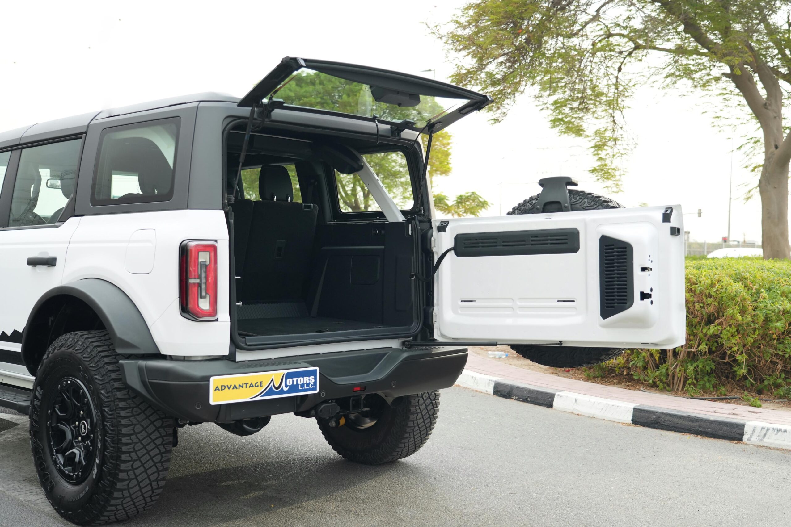 FORD BRONCO WILDTRAK 2022 WHITE GCC