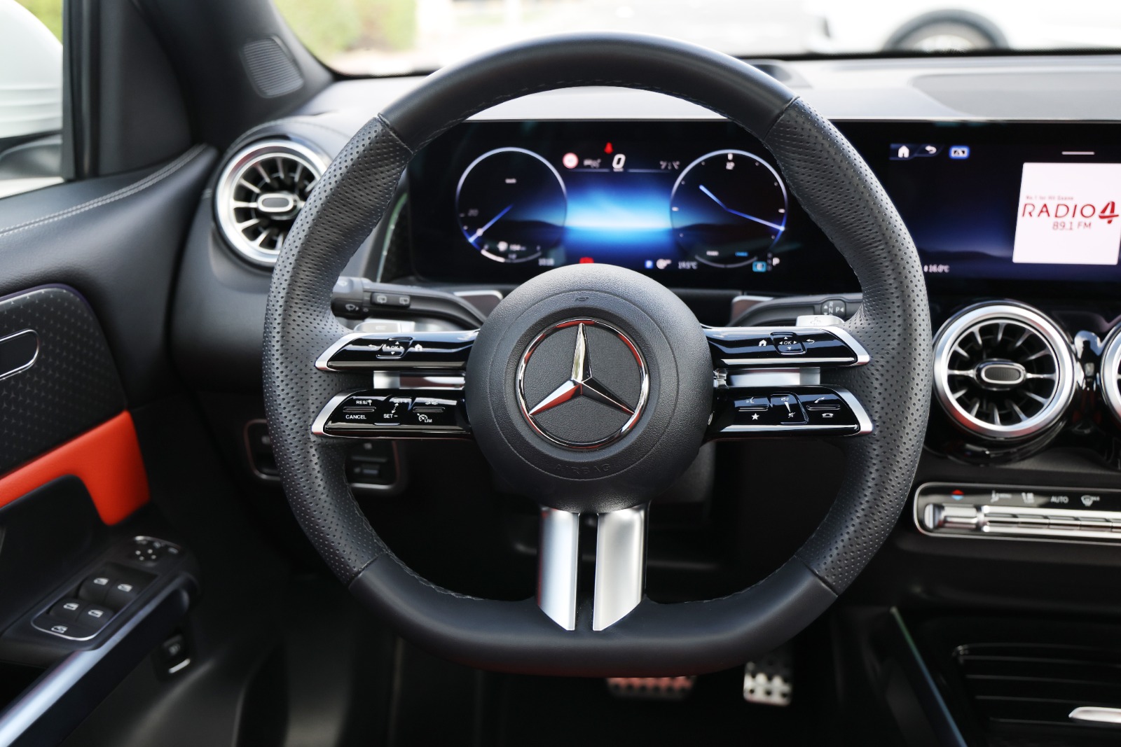 Mercedes-Benz GLB GLB 250 4MATIC