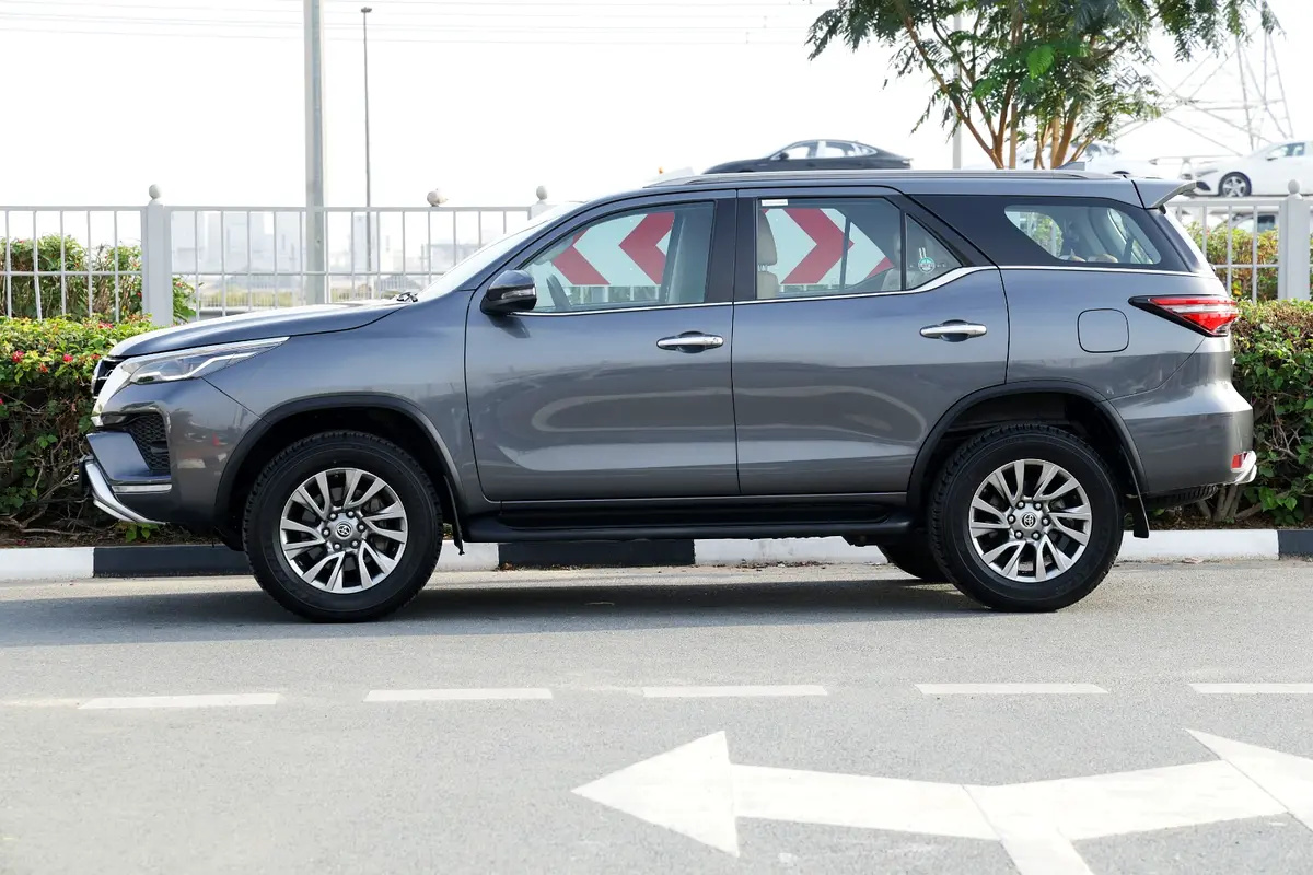 Toyota Fortuner VXR